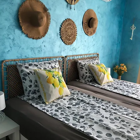 студио - морско бягство アパート プリモルスコ